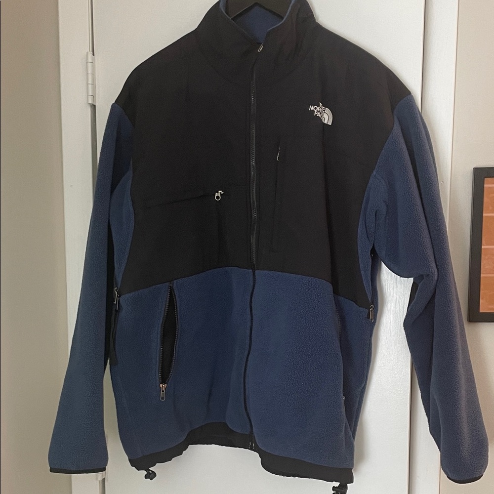 The North Face Men's Black and Navy Performance Jacket